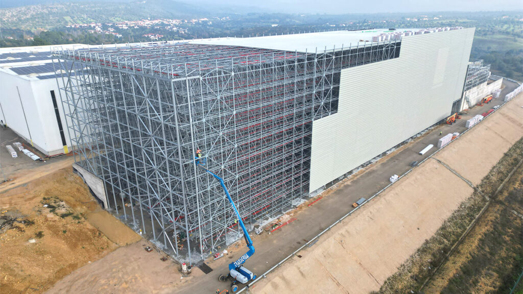What Are Clad Racking Warehouses?